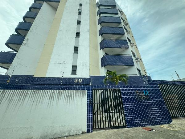 Vende-se em Aracaju-SE  apto, 91.76 de área total, 91.76 de área privativa,  2_qto(s), varanda, a.serv, WC, 1_sala(s), cozinha, 1_vaga(s) de garagem.