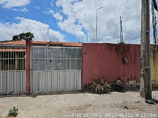 Vende-se em Pacajus-CE  Casa, 91.02 de área privativa, 150.00 de área do terreno,  2_qto(s), a.serv, WC, 1_sala(s), cozinha, 1_vaga(s) de garagem.