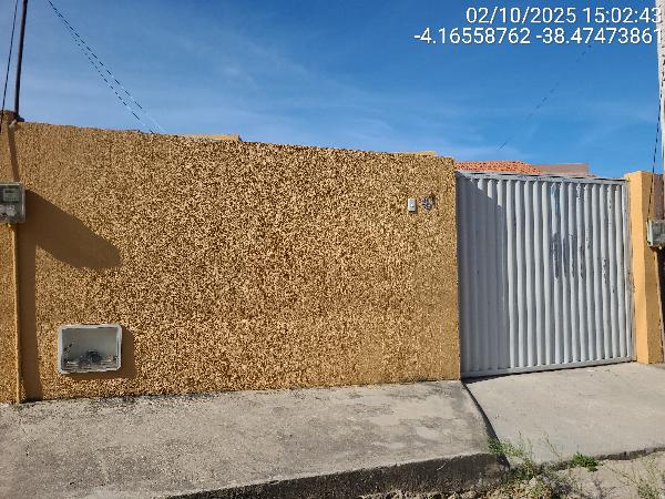 Vende-se em Pacajus-CE  Casa, 63.06 de área total, 63.06 de área privativa, 176.68 de área do terreno,  2_qto(s), a.serv, WC, 1_sala(s), 1_vaga(s) de garagem.