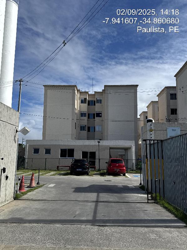 Vende-se em Paulista-PE  apto, 47.39 de área total, 41.79 de área privativa,  2_qto(s), WC, 1_sala(s), cozinha.