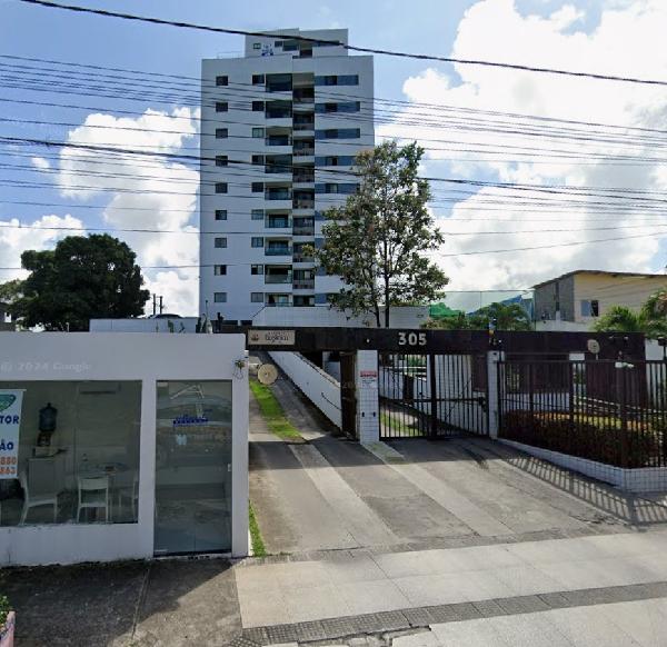 Vende-se em Recife-PE  apto, 106.55 de área total, 67.68 de área privativa,  3_qto(s), a.serv, WC, WC Emp, 1_sala(s), cozinha, 1_vaga(s) de garagem.