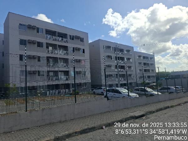 Vende-se em Jaboatao Dos Guararapes-PE  apto, 79.00 de área total, 54.48 de área privativa,  3_qto(s), WC, 1_sala(s), cozinha, 1_vaga(s) de garagem.