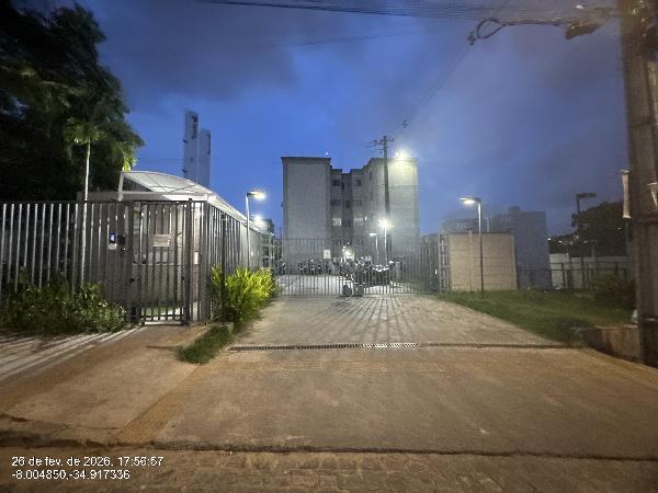 Vende-se em Recife-PE  apto, 79.48 de área total, 41.80 de área privativa,  2_qto(s), WC, 1_sala(s), cozinha.