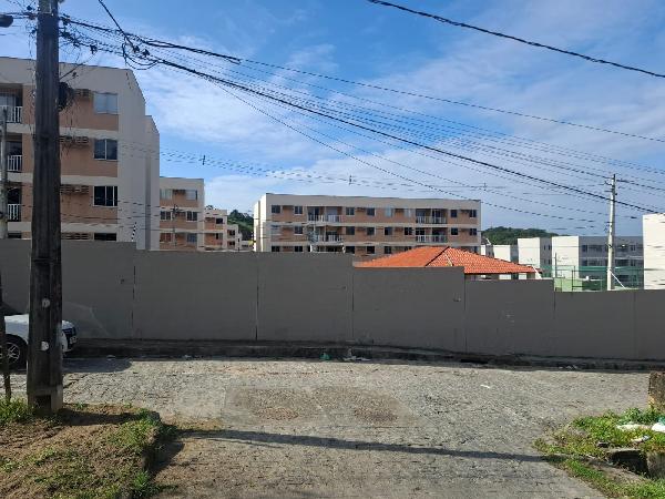 Vende-se em Jaboatao Dos Guararapes-PE  apto, 68.81 de área total, 46.03 de área privativa,  2_qto(s), varanda, WC, 1_sala(s), cozinha, 1_vaga(s) de garagem.