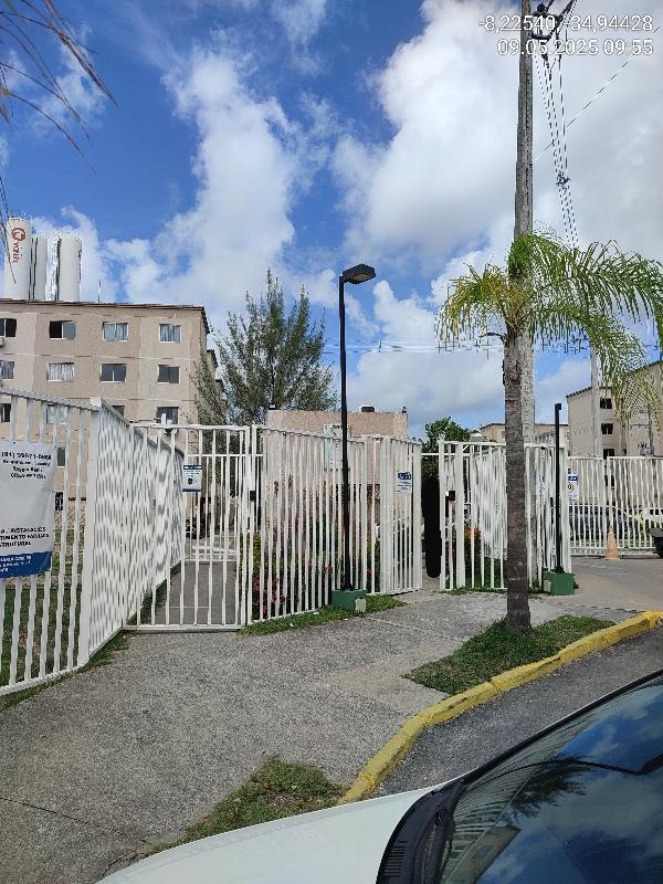 Vende-se em Jaboatao Dos Guararapes-PE  apto, 78.09 de área total, 41.79 de área privativa,  2_qto(s), WC, 1_sala(s), cozinha.