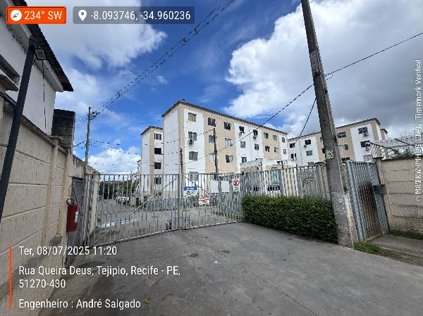 Vende-se em Recife-PE  apto, 41.79 de área total, 41.79 de área privativa,  2_qto(s), WC, 1_sala(s), cozinha.