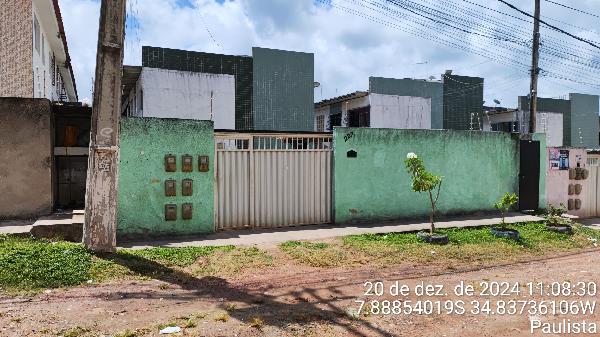 Vende-se em Paulista-PE  apto, 51.00 de área total, 47.85 de área privativa,  2_qto(s), varanda, a.serv, WC, 1_sala(s), cozinha, 1_vaga(s) de garagem.