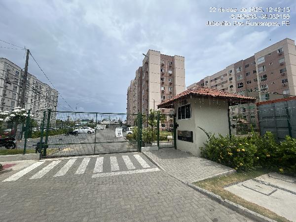 Vende-se em Jaboatao Dos Guararapes-PE  apto, 77.33 de área total, 45.58 de área privativa,  2_qto(s), a.serv, WC, 1_sala(s), cozinha, 1_vaga(s) de garagem.