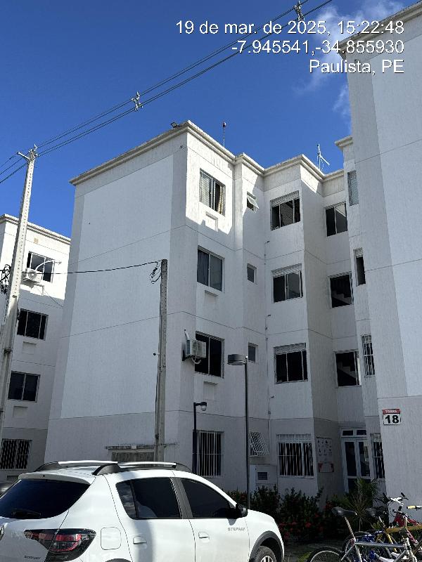 Vende-se em Paulista-PE  apto, 47.33 de área total, 41.79 de área privativa,  2_qto(s), WC, 1_sala(s), cozinha.