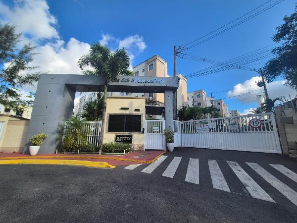 Vende-se em Jaboatao Dos Guararapes-PE  apto, 74.76 de área total, 43.29 de área privativa,  1_qto(s), a.serv, WC, 1_sala(s), cozinha.