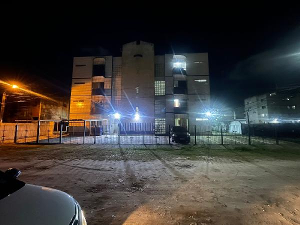 Vende-se em Olinda-PE  apto, 51.51 de área total, 47.27 de área privativa,  2_qto(s), a.serv, WC, 1_sala(s), cozinha.