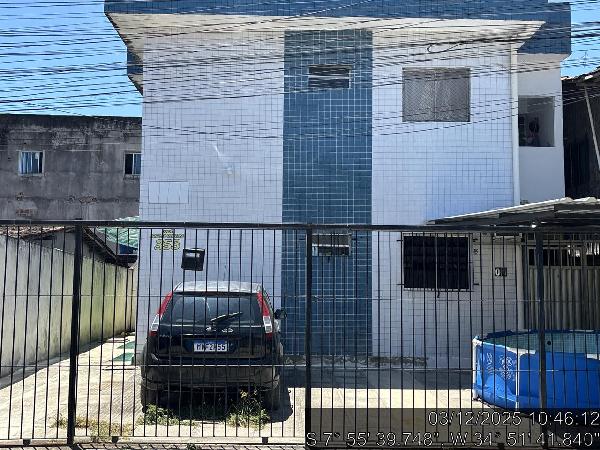 Vende-se em Paulista-PE  apto, 50.38 de área total, 50.38 de área privativa,  2_qto(s), varanda, a.serv, WC, 1_sala(s), cozinha, 1_vaga(s) de garagem.