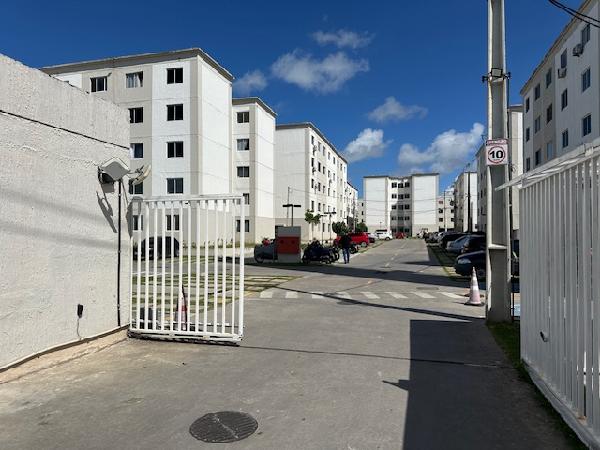 Vende-se em Paulista-PE  apto, 47.29 de área total, 41.79 de área privativa,  2_qto(s), WC, 1_sala(s), cozinha.