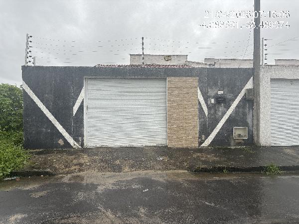 Vende-se em Horizonte-CE  Casa, 79.01 de área total, 79.01 de área privativa, 208.42 de área do terreno,  2_qto(s), a.serv, WC, 1_sala(s), cozinha, 1_vaga(s) de garagem.
