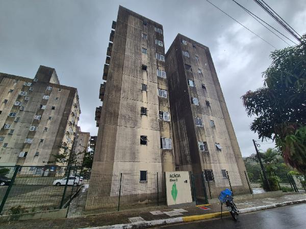 Vende-se em Sao Lourenco Da Mata-PE  apto, 67.78 de área total, 49.12 de área privativa,  2_qto(s), a.serv, WC, 1_sala(s), cozinha, 1_vaga(s) de garagem.