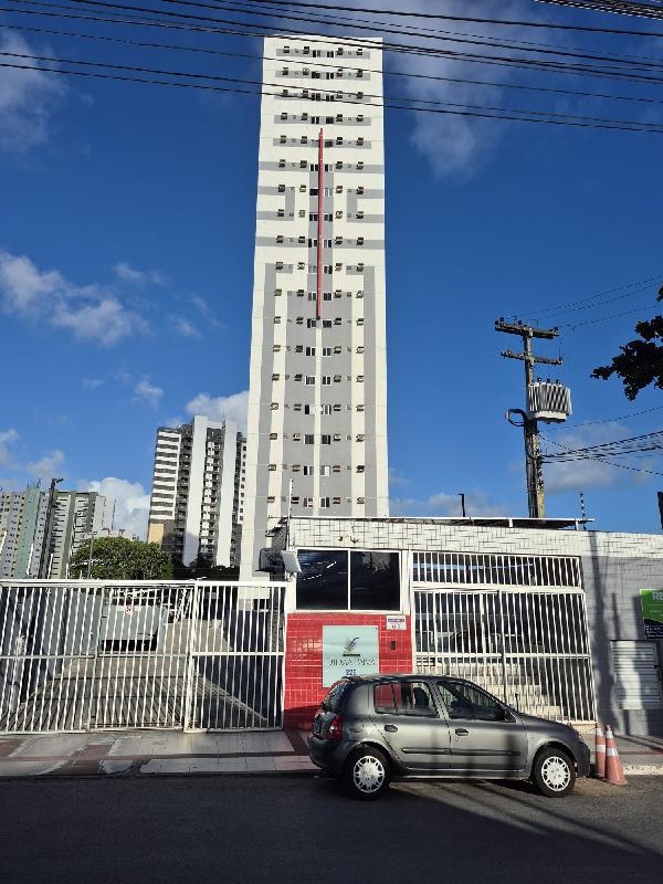 Vende-se em Maceio-AL  apto, 97.58 de área total, 61.76 de área privativa,  3_qto(s), a.serv, WC, 1_sala(s), cozinha, 1_vaga(s) de garagem.