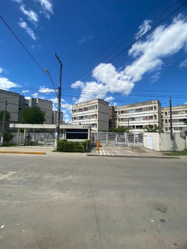 Vende-se em Sao Lourenco Da Mata-PE  apto, 63.97 de área total, 45.35 de área privativa,  2_qto(s), WC, 1_sala(s), cozinha, 1_vaga(s) de garagem.
