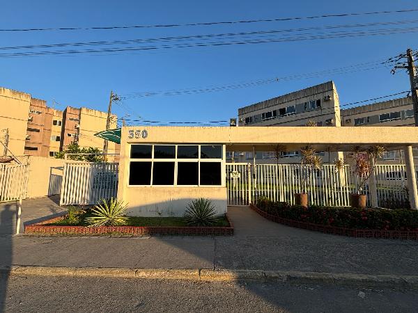 Vende-se em Sao Lourenco Da Mata-PE  apto, 81.10 de área total, 45.35 de área privativa,  2_qto(s), a.serv, WC, 1_sala(s), cozinha, 1_vaga(s) de garagem.