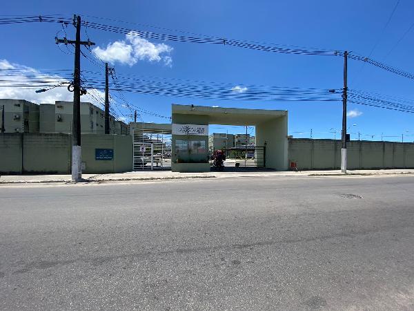 Vende-se em Maceio-AL  apto, 53.63 de área total, 42.42 de área privativa,  2_qto(s), WC, 1_sala(s), cozinha, 1_vaga(s) de garagem.