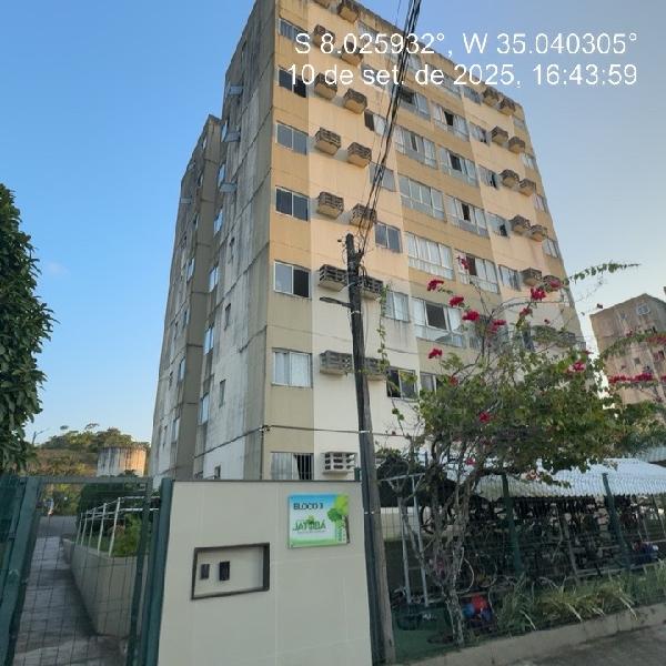 Vende-se em Sao Lourenco Da Mata-PE  apto, 49.12 de área total, 49.12 de área privativa,  2_qto(s), a.serv, WC, 1_sala(s), cozinha, 1_vaga(s) de garagem.