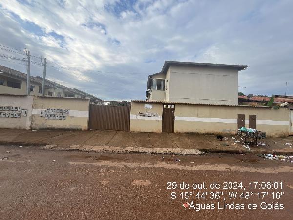 Vende-se em Aguas Lindas De Goias-GO  apto, 48.84 de área privativa,  2_qto(s), varanda, a.serv, WC, 1_sala(s), cozinha, 1_vaga(s) de garagem.