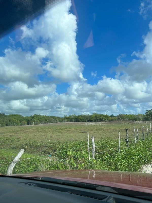 Vende-se em Paracuru-CE  Terreno, 305.63 de área total, 864.00 de área do terreno.