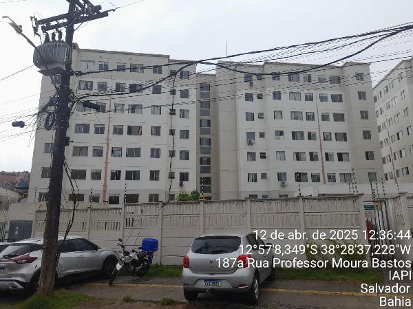 Vende-se em Salvador-BA  apto, 65.34 de área total, 41.89 de área privativa,  1_qto(s), a.serv, WC, 1_sala(s), cozinha.