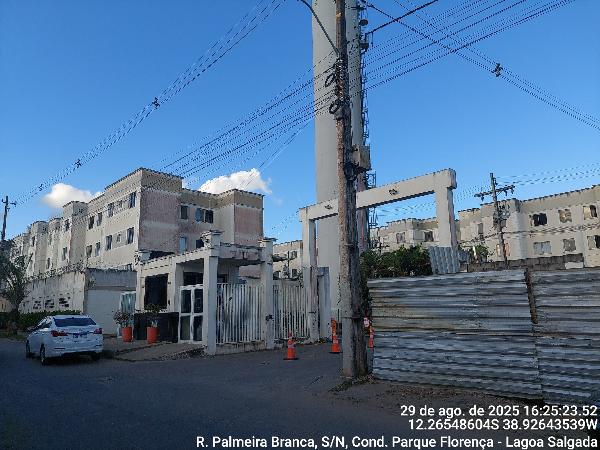 Vende-se em Feira De Santana-BA  apto, 42.73 de área total, 42.73 de área privativa,  2_qto(s), a.serv, WC, 1_sala(s), cozinha, 1_vaga(s) de garagem.