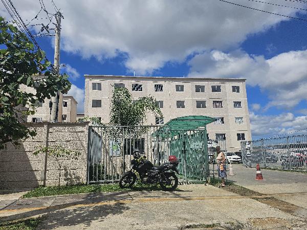Vende-se em Salvador-BA  apto, 40.53 de área privativa,  2_qto(s), WC, 1_sala(s), cozinha.