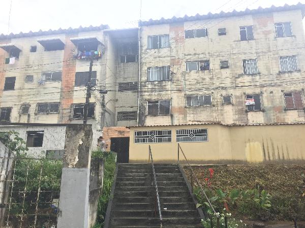 Vende-se em Salvador-BA  apto, 48.89 de área privativa,  2_qto(s), WC, 1_sala(s), cozinha.