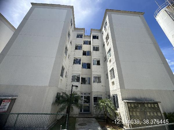 Vende-se em Salvador-BA  apto, 84.74 de área total, 40.53 de área privativa,  2_qto(s), a.serv, WC, 1_sala(s), cozinha.