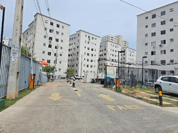 Vende-se em Salvador-BA  apto, 68.22 de área total, 41.88 de área privativa,  2_qto(s), WC, 1_sala(s).