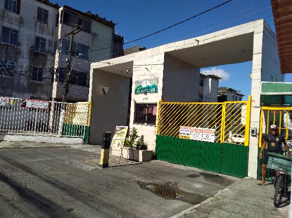 Vende-se em Salvador-BA  apto, 114.19 de área total, 55.72 de área privativa,  2_qto(s), a.serv, WC, 1_sala(s), cozinha.