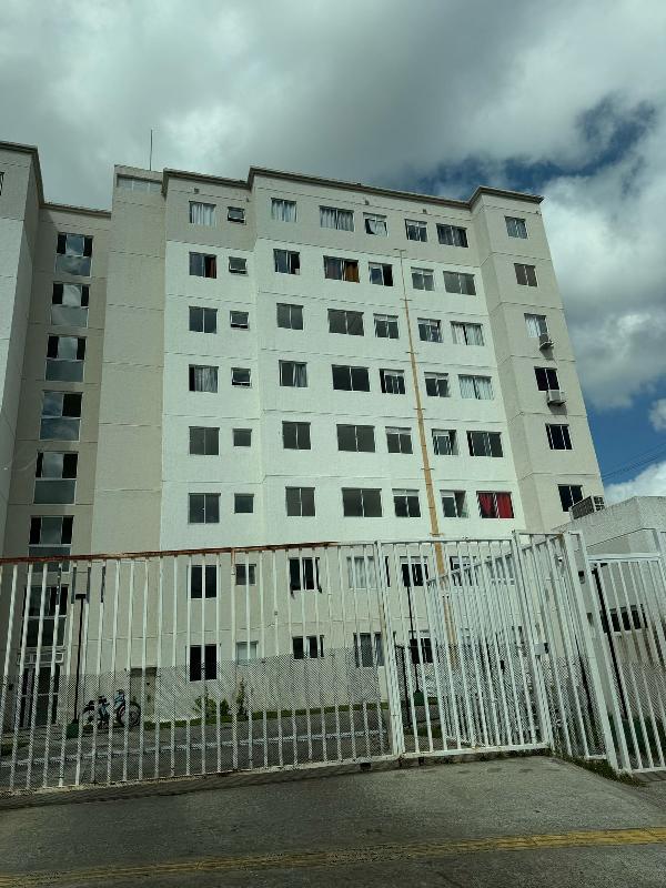 Vende-se em Salvador-BA  apto, 41.88 de área privativa,  2_qto(s), a.serv, WC, 1_sala(s), cozinha.
