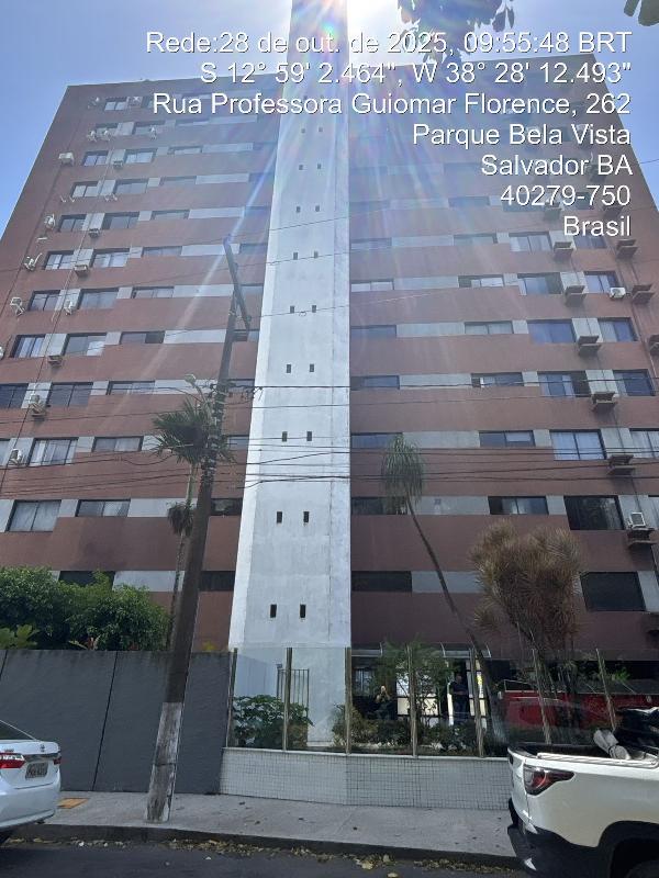 Vende-se em Salvador-BA  apto, 367.71 de área total, 217.22 de área privativa,  4_qto(s), WC, WC Emp, 2_sala(s), 1 lavabo(s), DCE, cozinha, 3_vaga(s) de garagem.