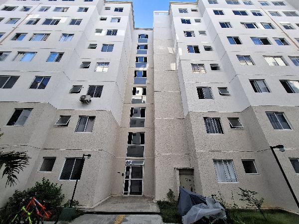 Vende-se em Salvador-BA  apto, 63.00 de área total, 39.59 de área privativa,  2_qto(s), a.serv, WC, 1_sala(s), cozinha.