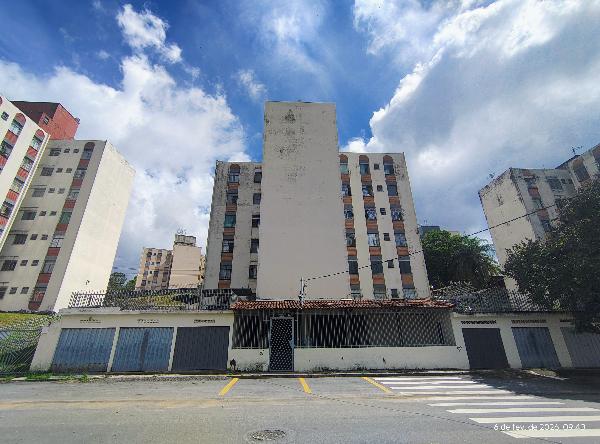 Vende-se em Belo Horizonte-MG  apto, 65.10 de área total, 49.68 de área privativa,  2_qto(s), a.serv, WC, 1_sala(s), cozinha.