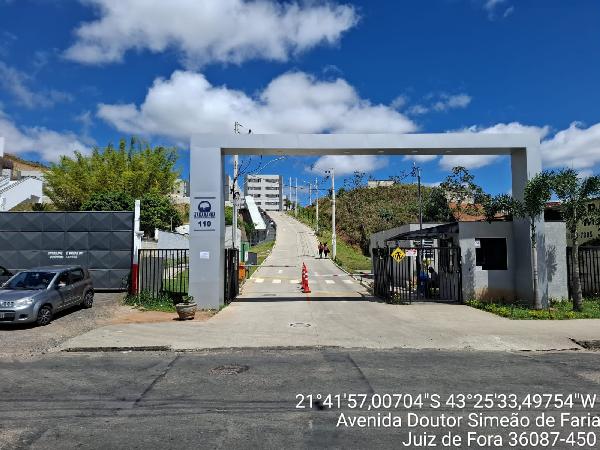 Vende-se em Juiz De Fora-MG  apto, 149.95 de área total, 57.00 de área privativa,  2_qto(s), WC, 1_sala(s), cozinha, 1_vaga(s) de garagem.