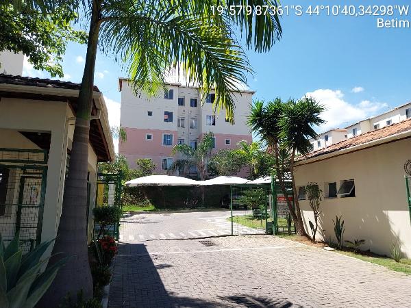 Vende-se em Betim-MG  apto, 52.59 de área privativa,  2_qto(s), WC, 1_sala(s), cozinha, 1_vaga(s) de garagem.