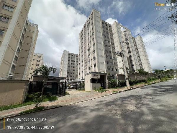 Vende-se em Contagem-MG  apto, 84.67 de área total, 46.96 de área privativa,  2_qto(s), WC, 1_sala(s), cozinha, 1_vaga(s) de garagem.