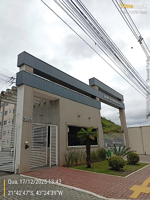 Vende-se em Juiz De Fora-MG  apto, 45.00 de área total, 45.00 de área privativa,  2_qto(s), WC, 1_sala(s), cozinha, 1_vaga(s) de garagem.