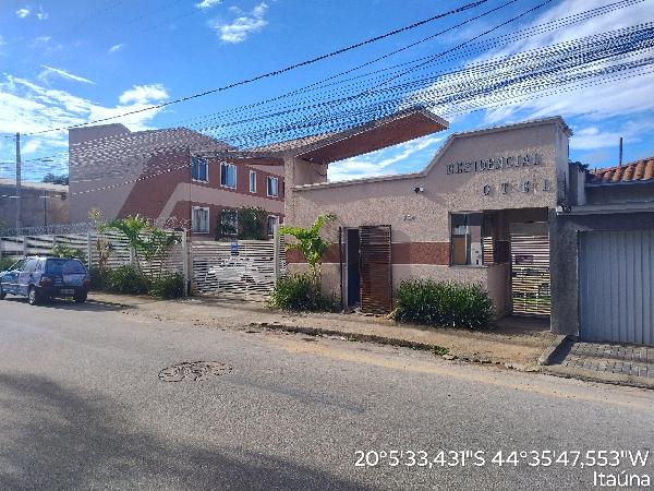 Vende-se em Itauna-MG  apto, 56.63 de área total, 50.55 de área privativa,  2_qto(s), WC, 1_sala(s), cozinha, 1_vaga(s) de garagem.