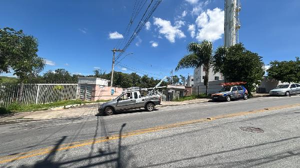 Vende-se em Betim-MG  apto, 165.93 de área total, 43.95 de área privativa,  2_qto(s), a.serv, WC, 1_sala(s), cozinha, 1_vaga(s) de garagem.