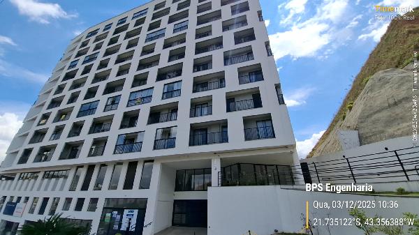 Vende-se em Juiz De Fora-MG  apto, 105.89 de área total, 105.89 de área privativa,  2_qto(s), a.serv, WC, 1_sala(s), cozinha, 1_vaga(s) de garagem.
