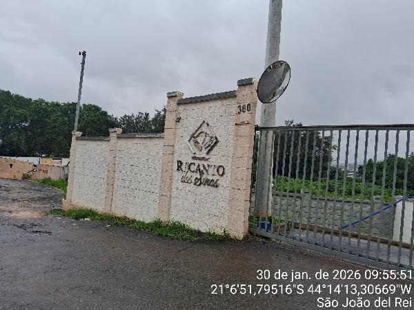Vende-se em Sao Joao Del Rei-MG  apto, 80.26 de área total, 42.90 de área privativa,  2_qto(s), a.serv, WC, 1_sala(s), cozinha.