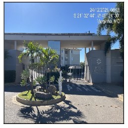 Vende-se em Varginha-MG  apto, 119.25 de área total, 49.82 de área privativa,  2_qto(s), a.serv, WC, 1_sala(s), cozinha, 1_vaga(s) de garagem.