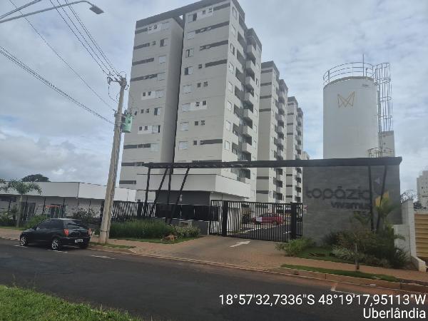 Vende-se em Uberlandia-MG  apto, 92.51 de área total, 48.05 de área privativa,  2_qto(s), a.serv, WC, 1_sala(s), cozinha, 1_vaga(s) de garagem.