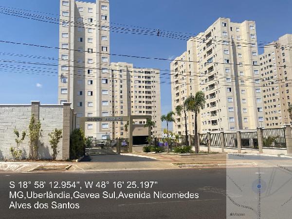 Vende-se em Uberlandia-MG  apto, 85.39 de área total, 44.13 de área privativa,  2_qto(s), WC, 1_sala(s), cozinha, 1_vaga(s) de garagem.