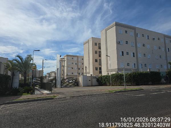 Vende-se em Uberlandia-MG  apto, 45.93 de área total, 39.30 de área privativa,  2_qto(s), WC, 1_sala(s), cozinha, 1_vaga(s) de garagem.