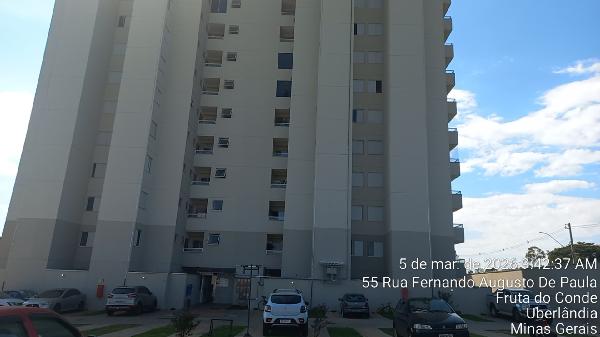Vende-se em Uberlandia-MG  apto, 73.80 de área total, 51.92 de área privativa,  2_qto(s), WC, 1_sala(s), cozinha, 1_vaga(s) de garagem.